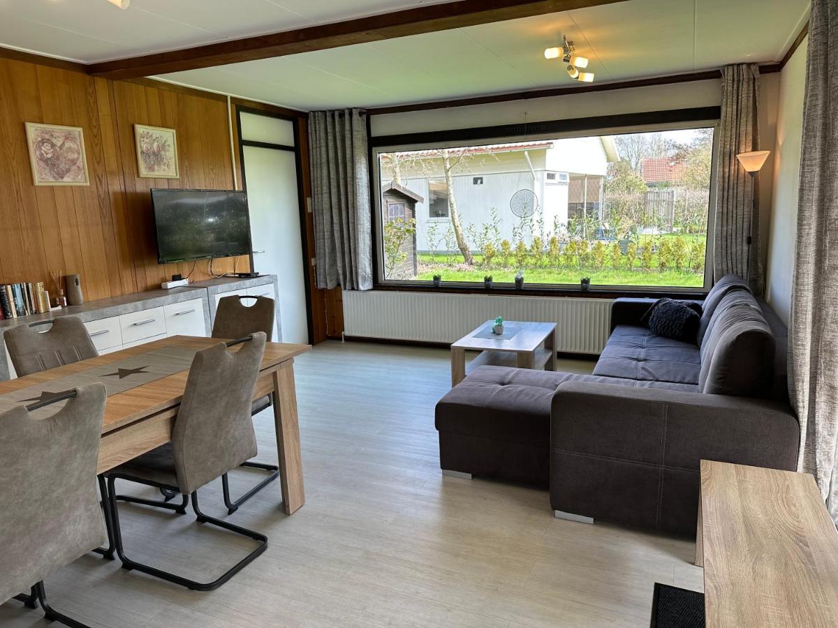 Wohnzimmer-1